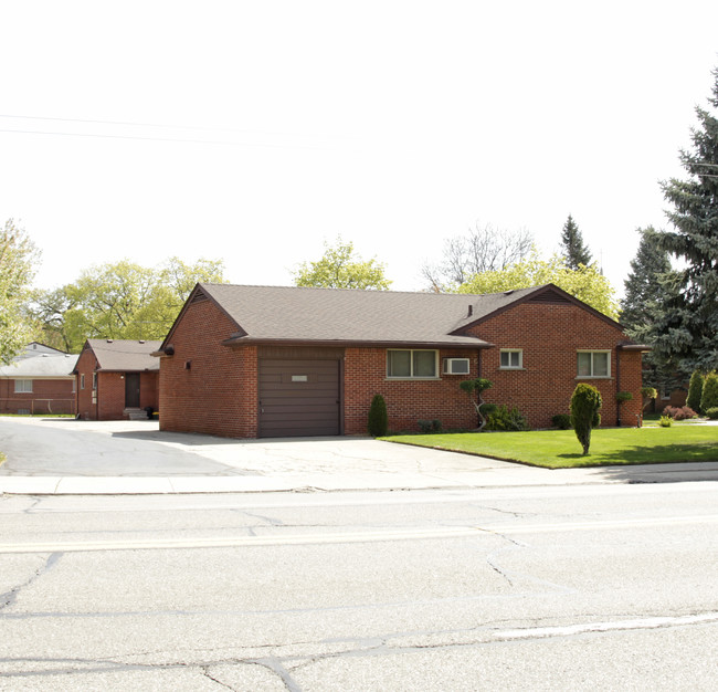 525 Englewood Ave in Royal Oak, MI - Building Photo - Building Photo