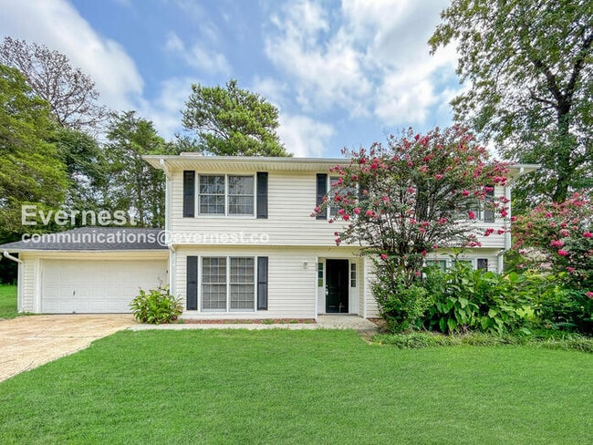property at 609 Springwood Cir SE