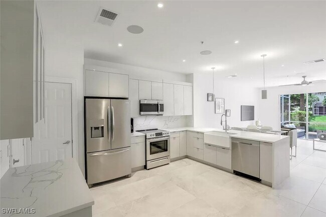 property at 775 Hampton Cir