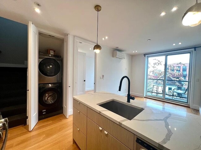 22 Rogers Ave in Brooklyn, NY - Building Photo - Building Photo