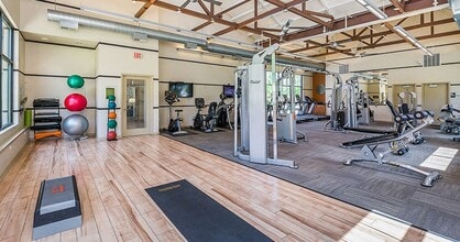 Prentiss Creek at Downers Grove Apartments in Downers Grove, IL - Building Photo - Building Photo