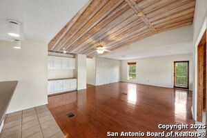 1916 Triple Peak Dr in Canyon Lake, TX - Building Photo - Building Photo