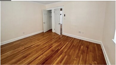 8 Walnut St in Everett, MA - Building Photo - Building Photo