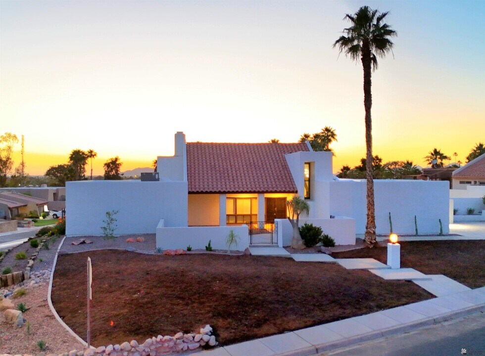 2008 S 14th Ave in Yuma, AZ - Building Photo