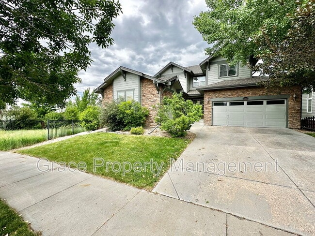 6180 S Newbern Way in Aurora, CO - Building Photo - Building Photo