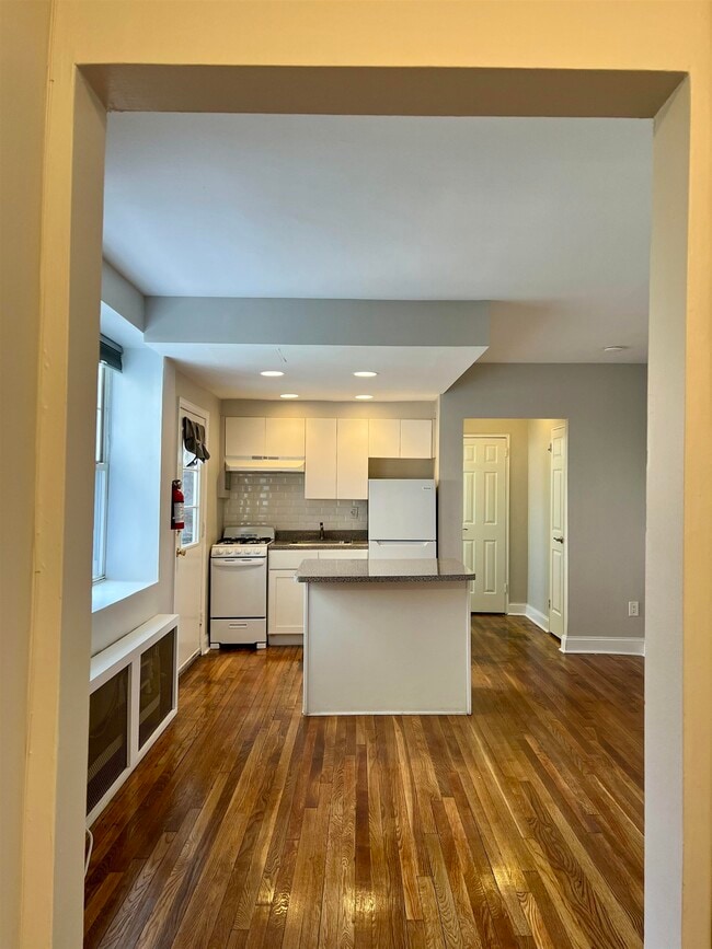 7200 JFK Blvd E in North Bergen, NJ - Building Photo - Building Photo