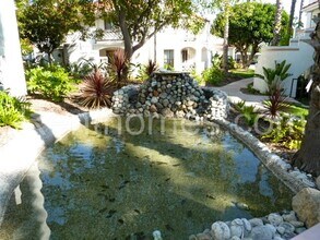 9362 Twin Trails Dr in San Diego, CA - Building Photo - Building Photo