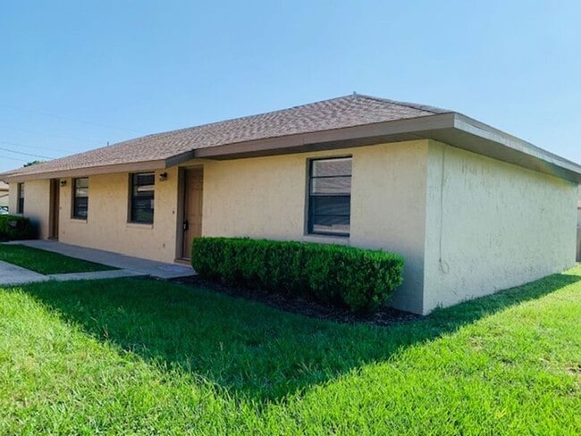 property at 3931 Spoonbill Ct