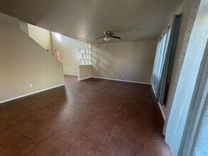 2340 Sapphire Ridge Way in Reno, NV - Building Photo - Building Photo