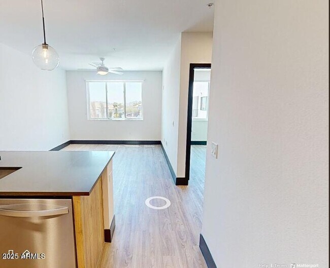 2500 E Marco Polo Rd, Unit A1 in Phoenix, AZ - Foto de edificio - Building Photo