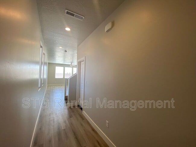 1113 S 4380 W in Hurricane, UT - Building Photo - Building Photo