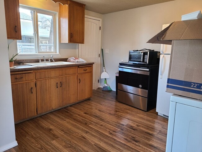 1015 E Sheridan Ave in Nampa, ID - Building Photo - Building Photo