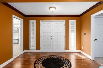 2001 Shadowood Ct in Birmingham, AL - Building Photo - Building Photo