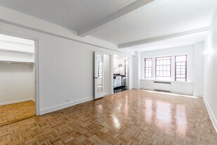 80 Cranberry St in Brooklyn, NY - Building Photo