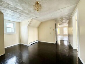 37 Hotchkiss St in New Haven, CT - Building Photo - Building Photo