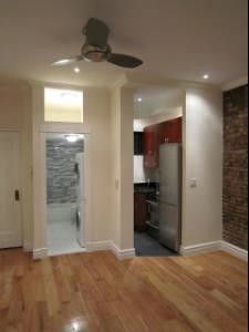 436 W 52nd St in New York, NY - Building Photo