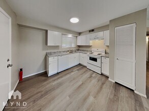 7233 W San Miguel Ave in Glendale, AZ - Building Photo - Building Photo