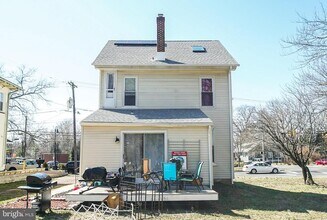 21 N Lenola Rd-Unit -1 in Moorestown, NJ - Building Photo - Building Photo