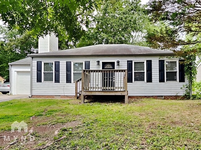 property at 134 Mayflower Cir