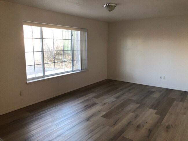 939 Belmont St in Pocatello, ID - Building Photo - Building Photo