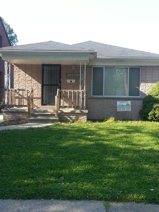 property at 15665 Edmore Dr