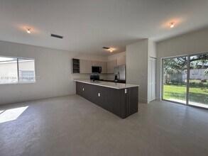 2788 NW 9th Pl in Fort Lauderdale, FL - Building Photo - Building Photo