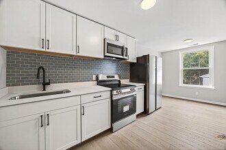 254 Stribling Ave in Charlottesville, VA - Building Photo - Building Photo