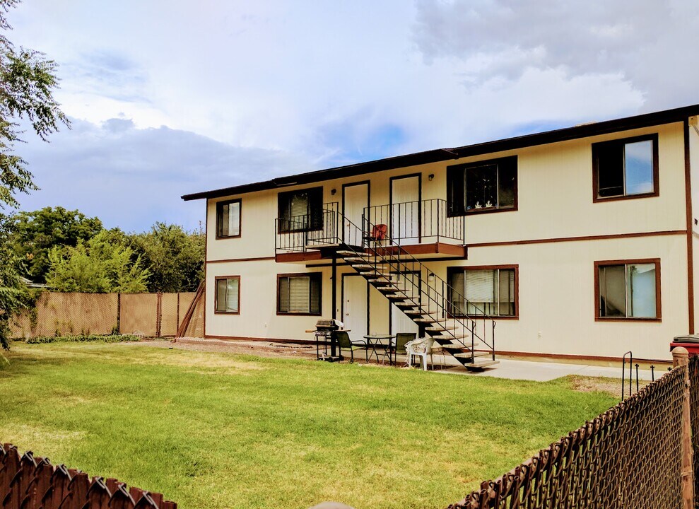 2902 Dawn Dr in Grand Junction, CO - Foto de edificio