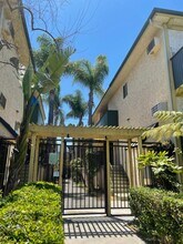 12610-12626 Mitchell Ave in Los Angeles, CA - Foto de edificio - Building Photo