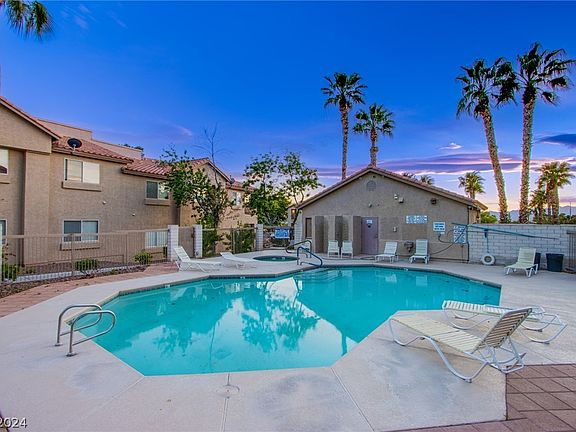 2110 Los Feliz St in Las Vegas, NV - Building Photo - Building Photo