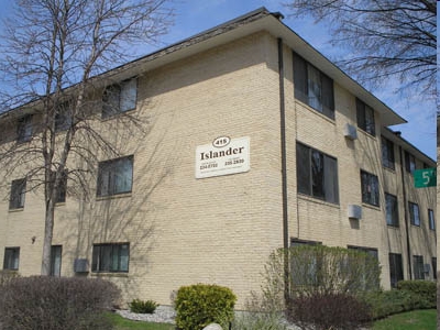 Islander in Fargo, ND - Foto de edificio