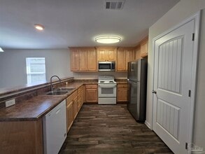 1646 Ora Dr in Pensacola, FL - Building Photo - Building Photo