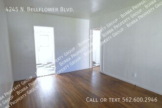 4245 N Bellflower Blvd in Long Beach, CA - Building Photo - Building Photo