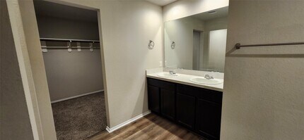 702 Rd 5138 in Cleveland, TX - Building Photo - Building Photo