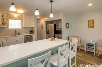 98-1074-1074 Komo Mai Dr in Aiea, HI - Building Photo - Building Photo