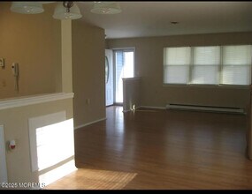 14 Edgeware Pl in Manchester Township, NJ - Building Photo - Building Photo