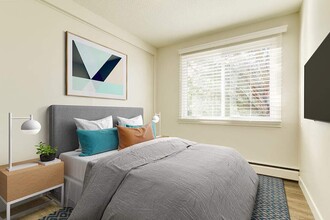 Cavendish Apartments in Edmonton, AB - Building Photo - Building Photo