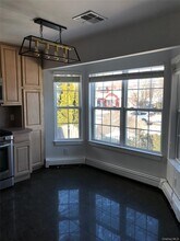 29 Hickory Rd in Port Washington, NY - Building Photo - Building Photo