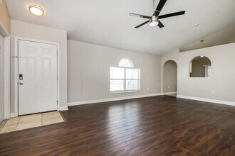 7661 Harbor Bend Cir in Orlando, FL - Foto de edificio - Building Photo