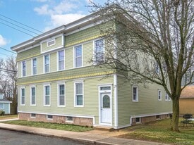 70 Central Ave in Sea Cliff, NY - Building Photo
