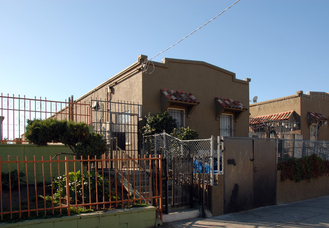 4220 Normal Ave in Los Angeles, CA - Building Photo - Building Photo