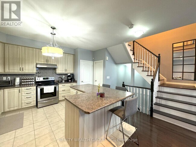 26 Larson Peak Rd in Caledon, ON - Building Photo - Building Photo