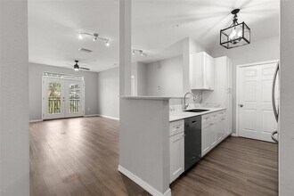 4221 W Spruce St in Tampa, FL - Building Photo - Building Photo