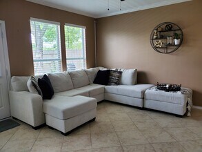 6811 Independence Blvd in Baytown, TX - Building Photo - Building Photo