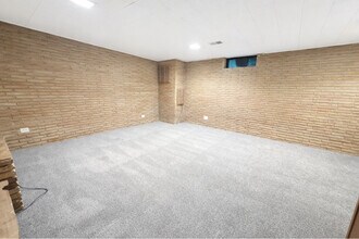 8944 Skokie Blvd in Skokie, IL - Building Photo - Building Photo