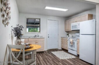 5364 Marybudd Ave in Jacksonville, FL - Building Photo - Building Photo