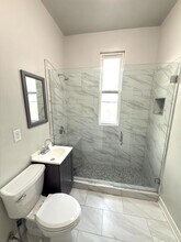 845 N Mozart St in Chicago, IL - Foto de edificio - Building Photo