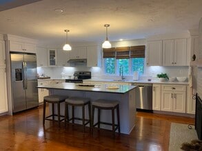 124 Ferry St in Marshfield, MA - Building Photo - Building Photo