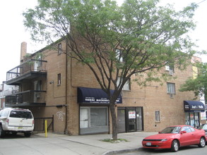 211-63 46th Ave in Flushing, NY - Building Photo - Building Photo