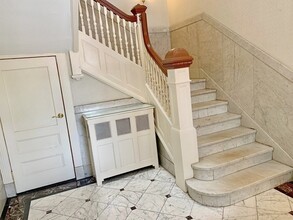 5 Winchester St in Brookline, MA - Building Photo - Building Photo